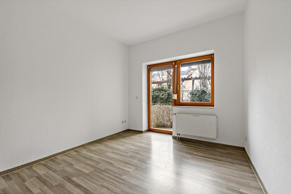 Thumbnail-Zentrale 2-Raum-EG-Wohnung mit Balkon und Einbauküche in Weißenfels