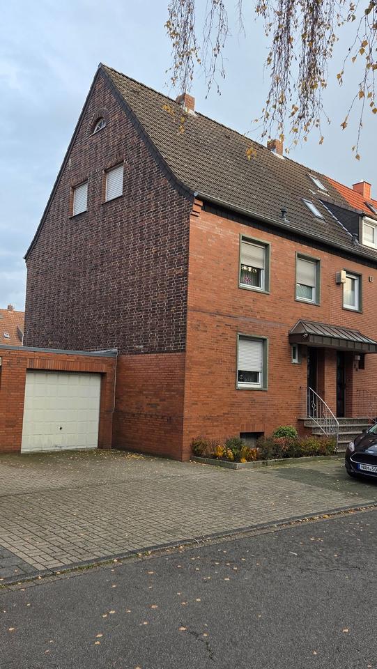 Thumbnail-Reihenendhaus mit Garage