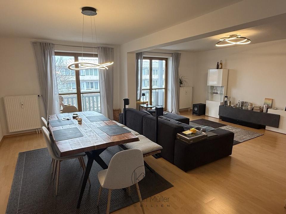 Thumbnail-Großzügige 3-Zimmer-Wohnung mit Balkon mitten in Wolfratshausen