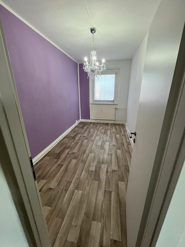 Thumbnail-Nachmieter für helle 4-Zimmer-Wohnung mit Balkon