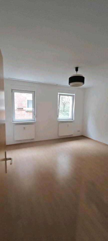Thumbnail-WG-Zimmer frei – Stuttgart (Nähe Marienplatz)