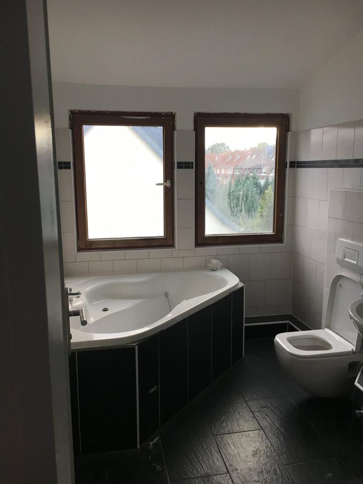 Thumbnail-Nähe Waterfront, ca, 44 qm, DG, 1,5 ZKB, Bad, Teilküche, alles saniert, Garten