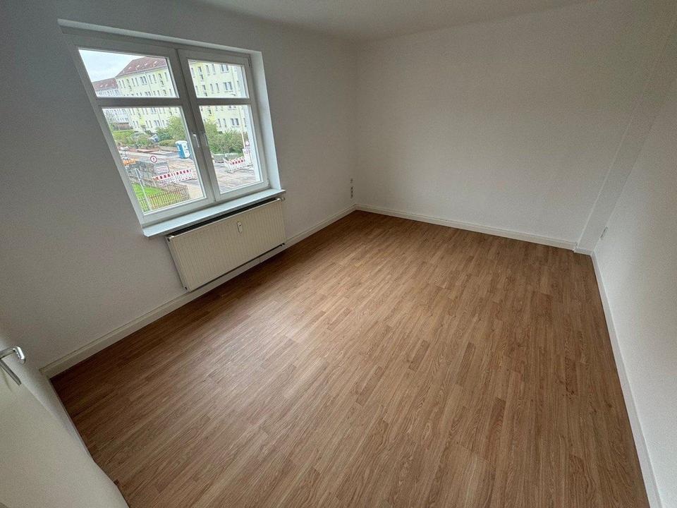 Thumbnail-***2 Monate Kaltmietfrei*** Helle 2-Zimmer-Wohnung mit Balkon in Glauchau Pestalozzistraße