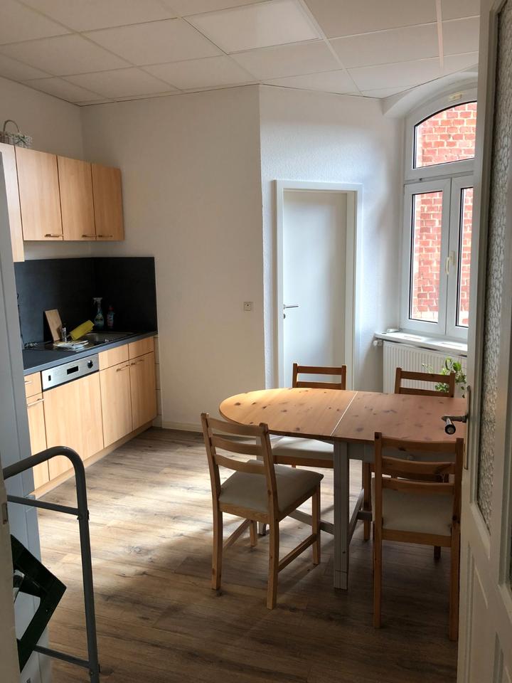 Thumbnail-4-Zimmer-Wohnung OHNE Balkon Stadtnähe