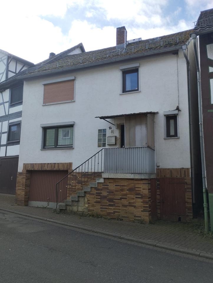 Thumbnail-kleines Wohnhaus mit viel Potenzial in Feldatal–Großfelda Privat