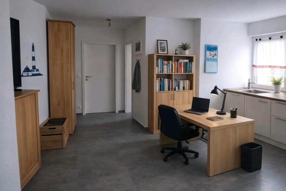 Thumbnail-Moderne 2.Zimmer EinliegerWHG. Fussbodenhzg. Keller Park