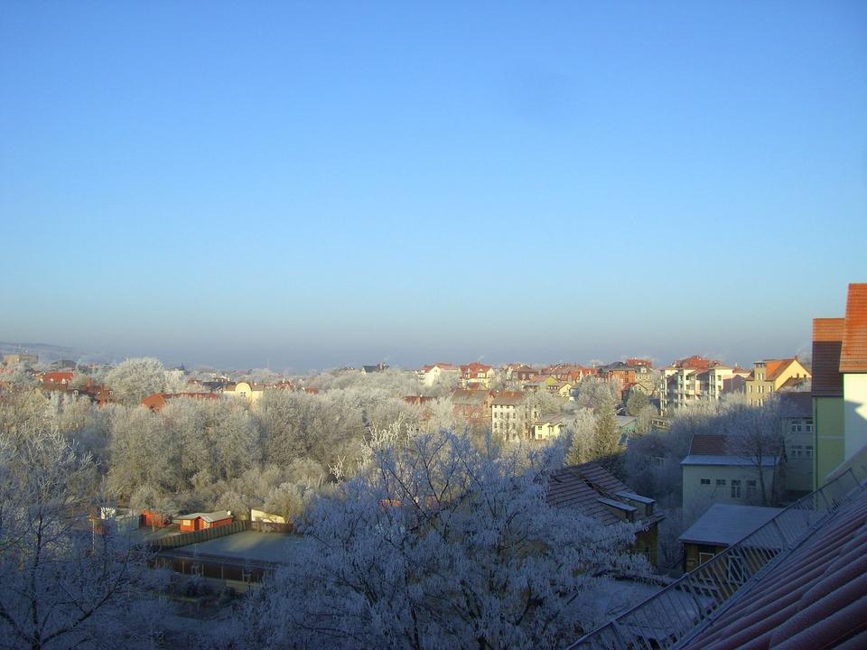 Thumbnail-3 Raum DG Wohnung mit Einbauküche, Fußbodenheiz., Kamin