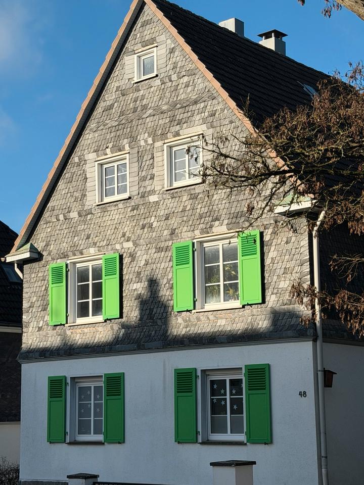 Thumbnail-Zentrale 2-Zi.-DG-Wohnung in Lüttringhausen, renoviert & hell