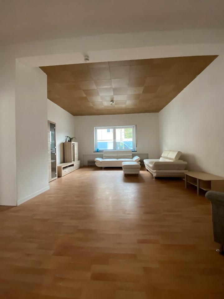 Thumbnail-Erdgeschoss 3 Zimmer + Balkon