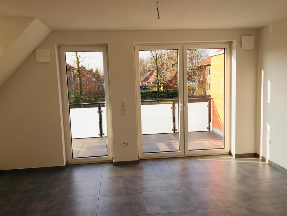 Thumbnail-Obergeschoss • Dachgeschoss • Wohnung • Balkon • G-WC • Einbauk