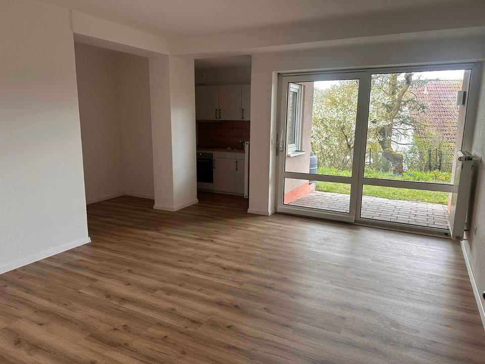Thumbnail-Frisch renovierte 1-Zimmer-Wohnung mit Einbauküche und Terrasse