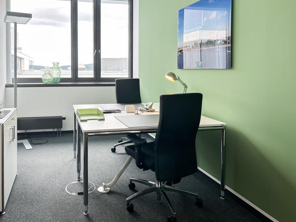 Thumbnail-Privater Büroraum für 1 Person in Regus FGS Campus