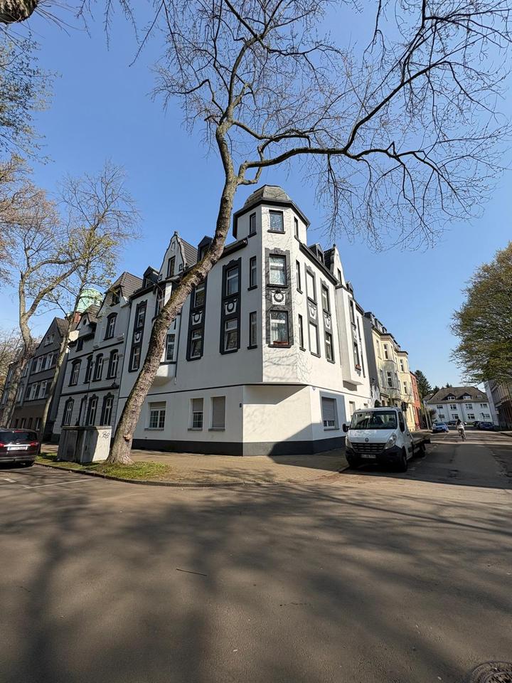 Thumbnail-Großzügige 5 Zimmer Erdgeschosswohnung in GE-Rotthausen