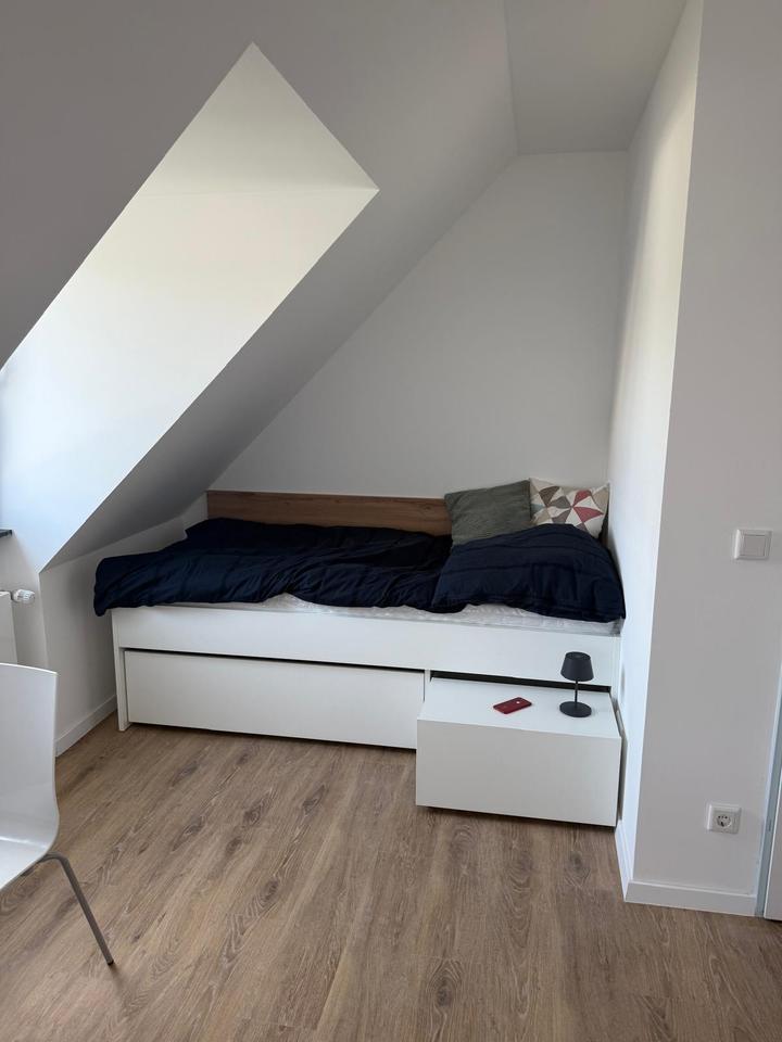 Thumbnail-Direkt einziehen! Voll möbliertes Apartment gegenüber Uni Essen!