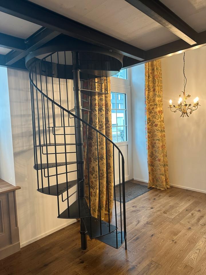 Thumbnail-1 12-Zimmer Wohnung in Neuhausen SH