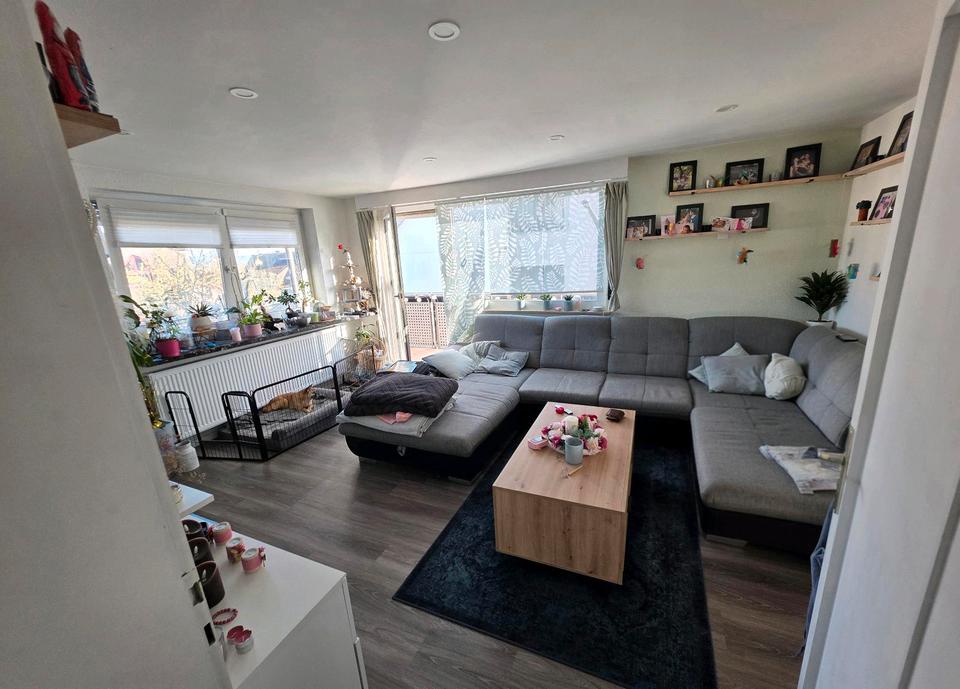 Thumbnail-Modernisiert Geräumige 6 Zimmer Wohnung auf 2 Etagen zu Vermieten