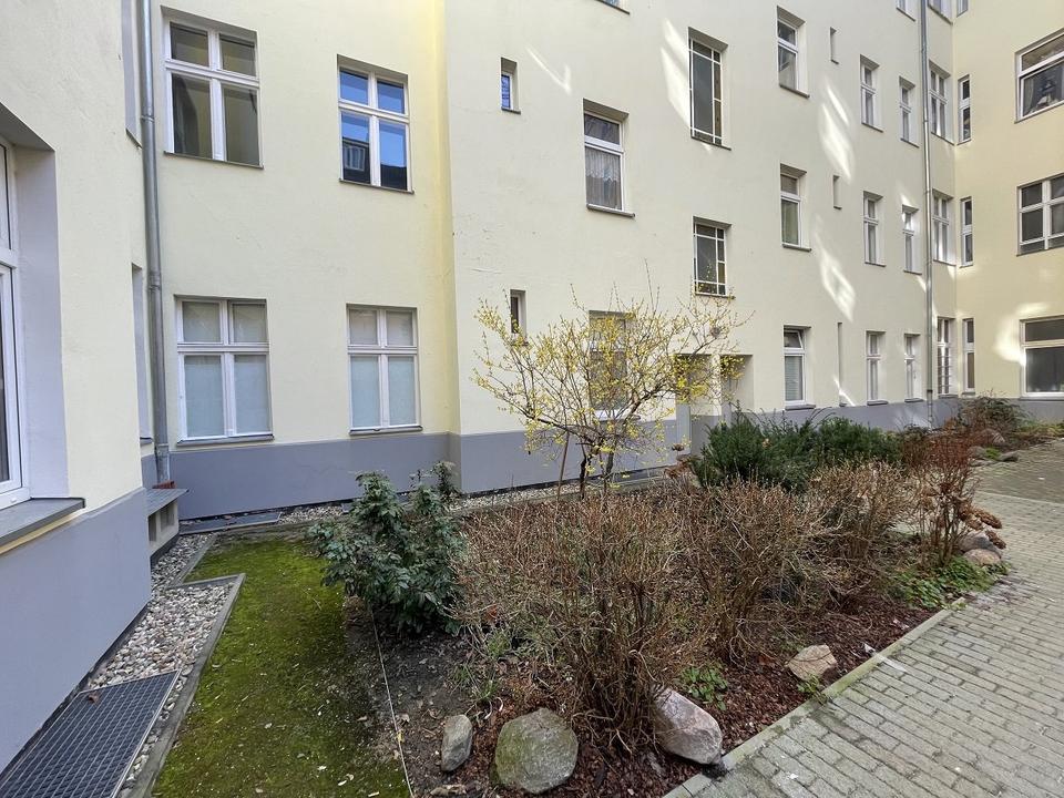 Thumbnail-Gut und langfristig vermietete Wohnung mit Balkon in Berlin-Mitte
