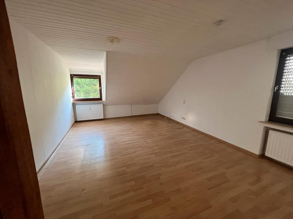 Thumbnail-Helle 100m² DG-Wohnung in Ennepetal-Homberge – Frei ab 01.04.2026