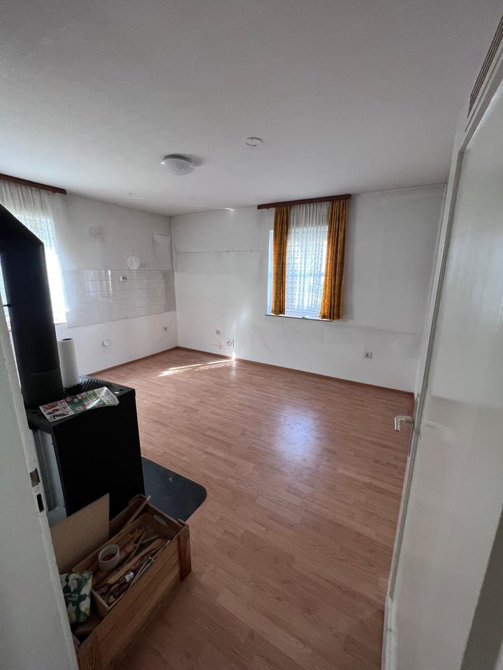 Thumbnail-2-ZKB im Erdgeschoss mit Ofenheizung in Eschwege (OT)