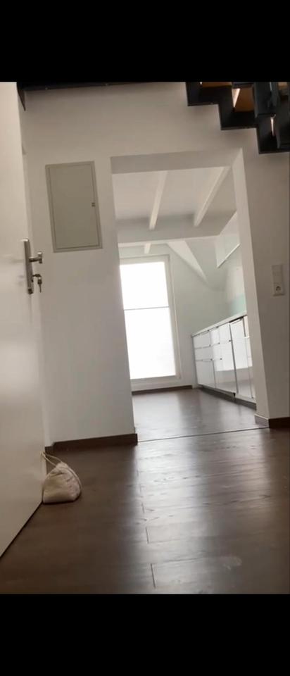 Thumbnail-lichtdurchflutete Maisonette DG-Whg in D-Benrath zu vermieten