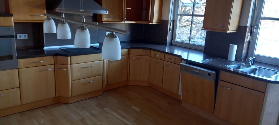 Thumbnail-Schöne helle 130qm Wohnung 3,5 Zimmer inkl. Einbauküche