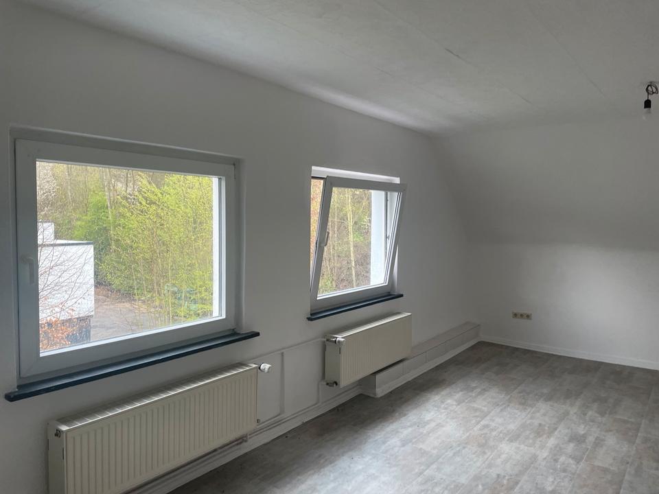 Thumbnail-3,5 Dachgeschoss Wohnung zu vermieten