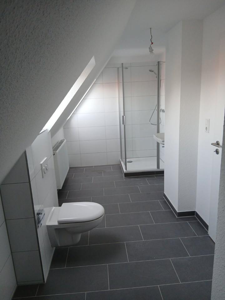 Thumbnail-Sanierte 3-Zimmer-Wohnung mit 98m² zentral in Hude.