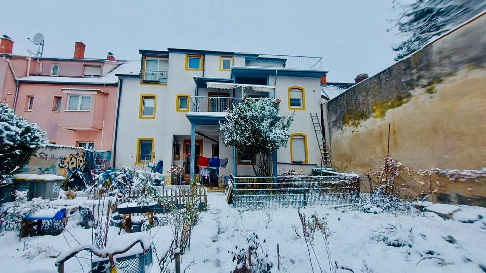Thumbnail-Mehrfamilienhaus in Neckarau mit 4 Mieteinheiten von privat