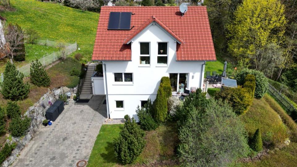 Thumbnail-Einfamilienhaus im Grünen in BalingenStreichen