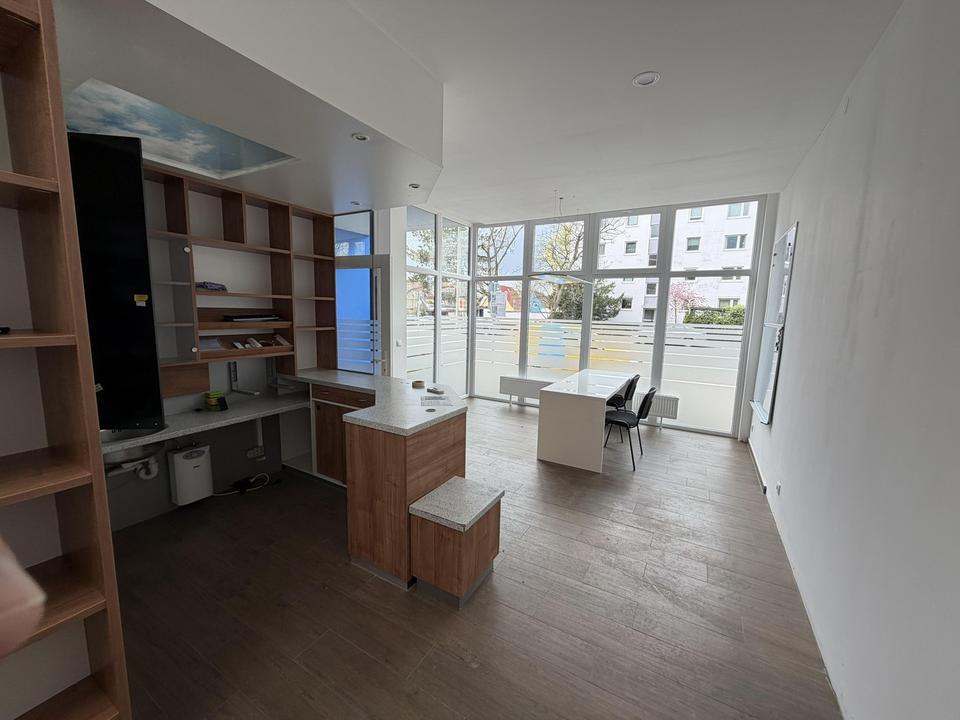 Thumbnail-Gewerbeeinheit mit Laden- und Lagerfläche (ca. 172 m²) zur Vermietung in Toplage Nürnberg Nord