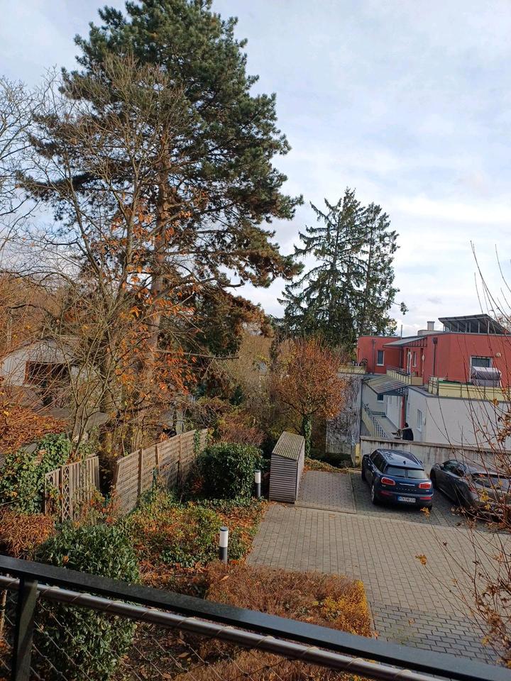 Thumbnail-2 Zimmerwohnung in Bad Soden zu verkaufen