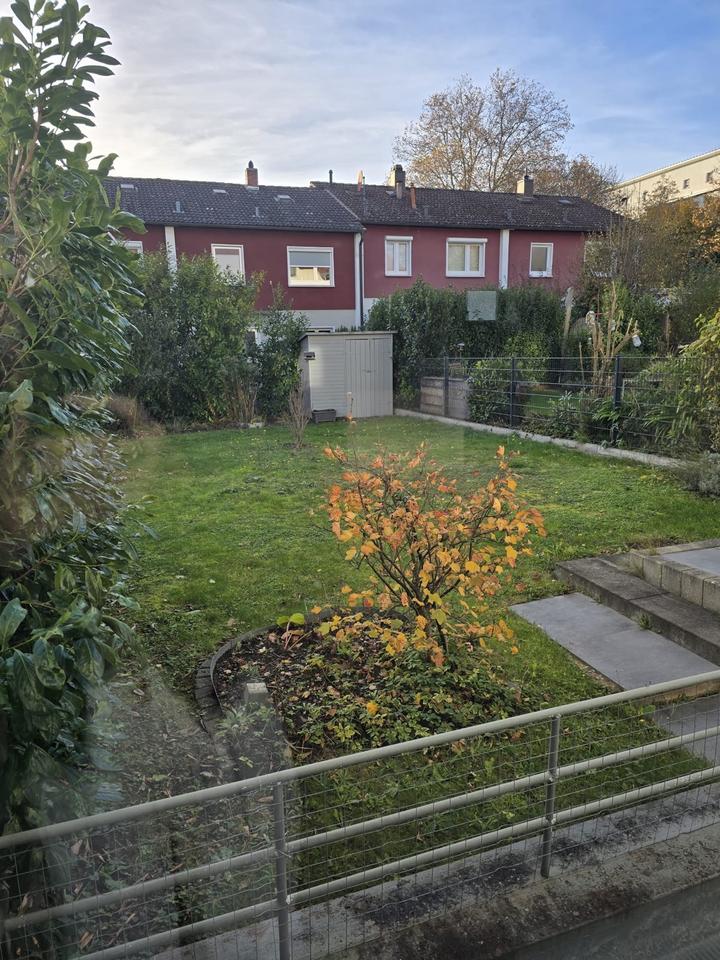 Thumbnail-Reihenmittelhaus in bester Lage mit Garten und Garage