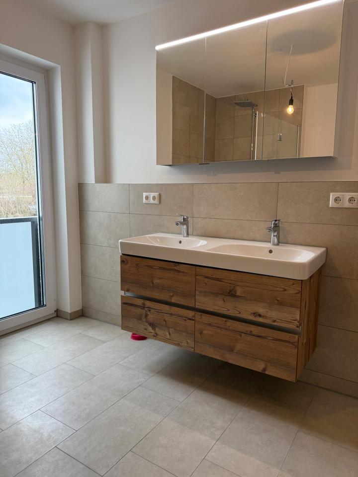 Thumbnail-2-Zimmer Wohnung, Neuwertig, EBK, Top Lage