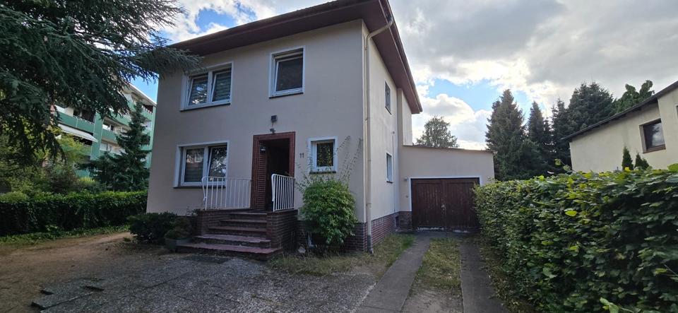 Thumbnail-Einfamilenhaus mit Garage in HH-Lurup Umbaugenehmigung 3WE