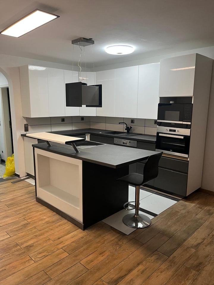 Thumbnail-Großzügige 4-Zimmer-Wohnung in exkl. Altstadtlage von Karlstadt