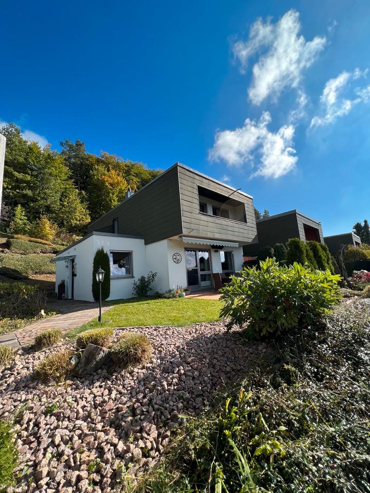 Thumbnail-Laufend modernisiertes Haus in traumhafter Aussichtslage