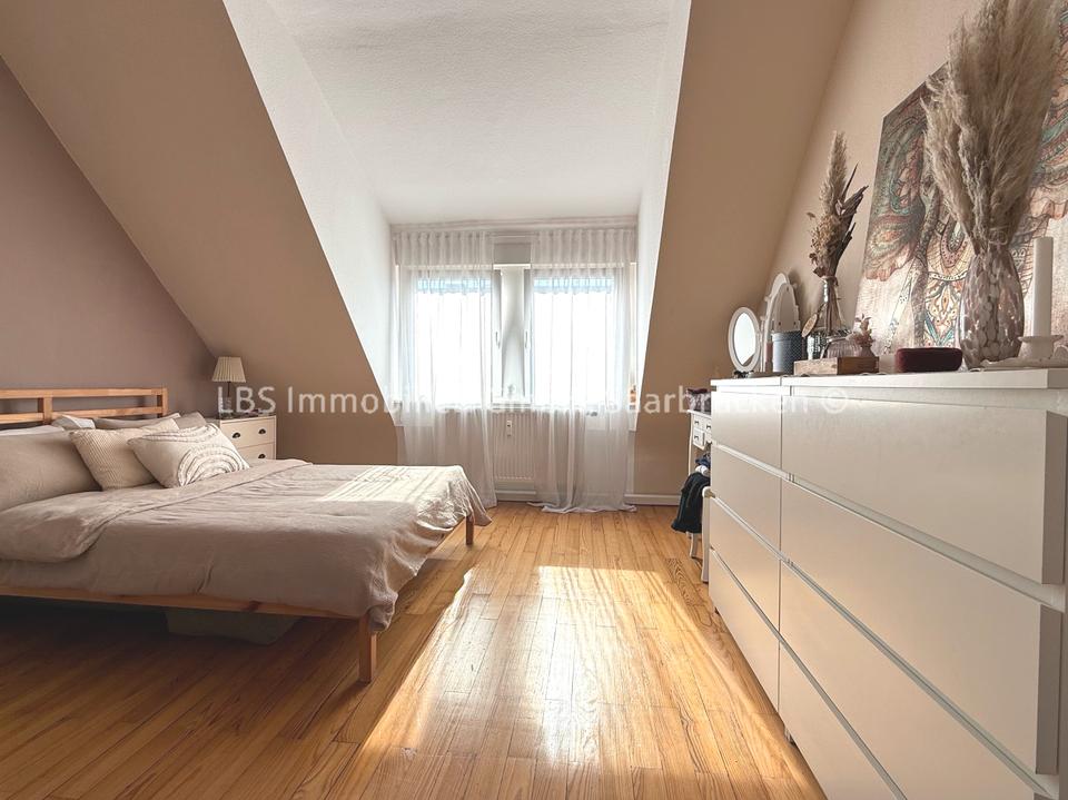 Thumbnail-Zentrumsnahe 4 ZKB Mietwohnung mit Balkon und Altbauflair