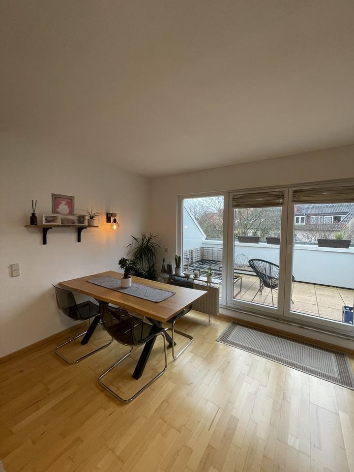 Thumbnail-Helle 3-Zimmer Wohnung mit Terrasse, Küche, Bad und Stellplatz