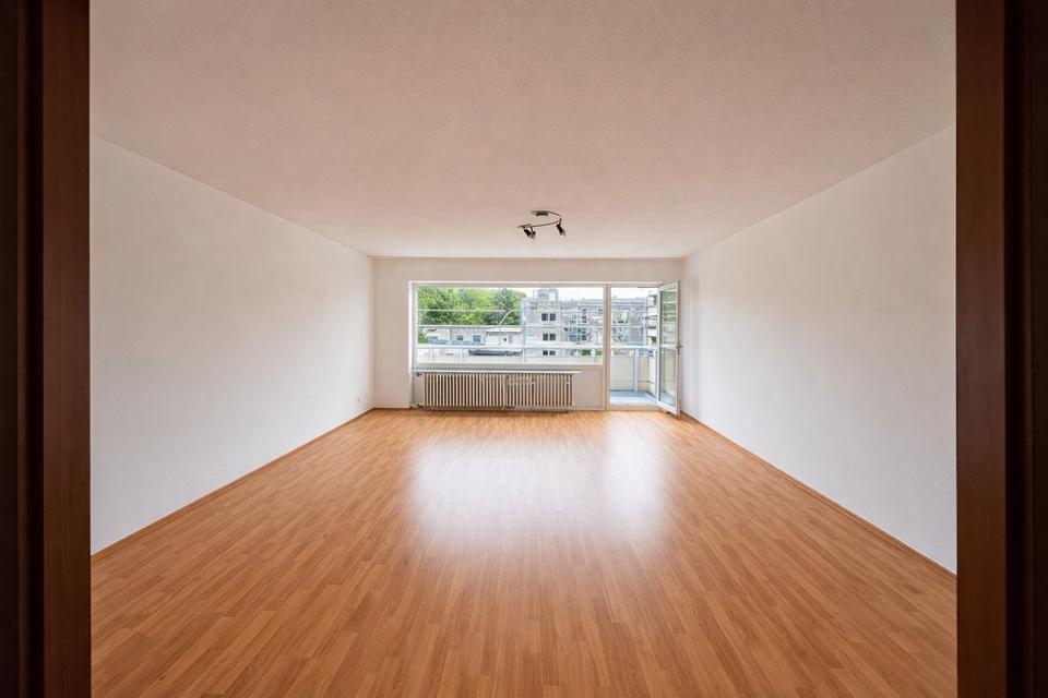 Thumbnail-Helle 1-Zimmer-Wohnung mit Balkon, Einbauküche