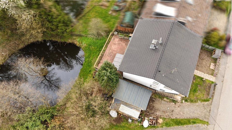 Thumbnail-Einfamilienhaus in Much mit 1.670 m² Grundstück, Naturteich, Bach