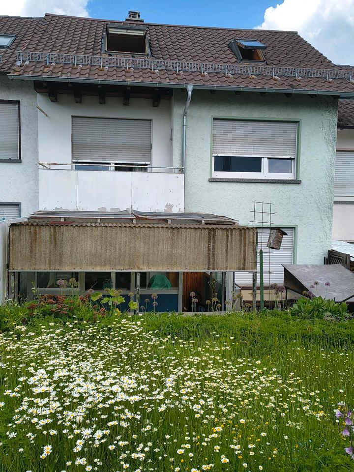 Thumbnail-Reihenmittelhaus incl. Garten, Keller und Garage zu verkaufen.