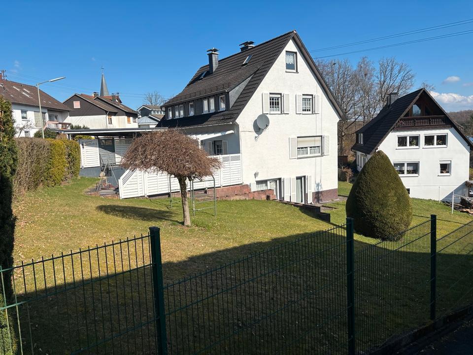 Thumbnail-Haus mit Einliegerwohnung