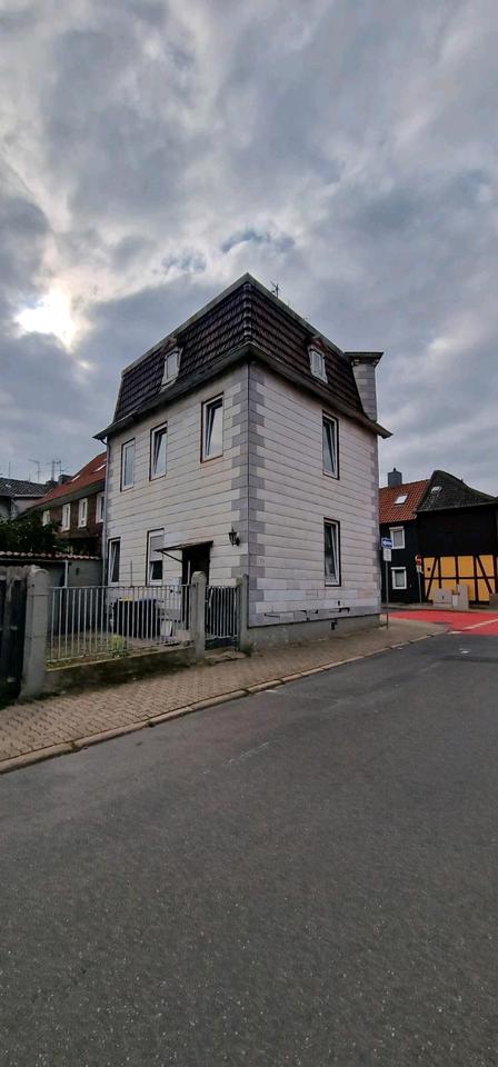 Thumbnail-Mehrfamilienhaus mit Potenzial für Handwerker