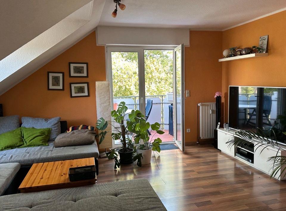 Thumbnail-Großzügige 2 (3)-Zimmer-Maisonettewohnung mit Balkon und Kfz-S...