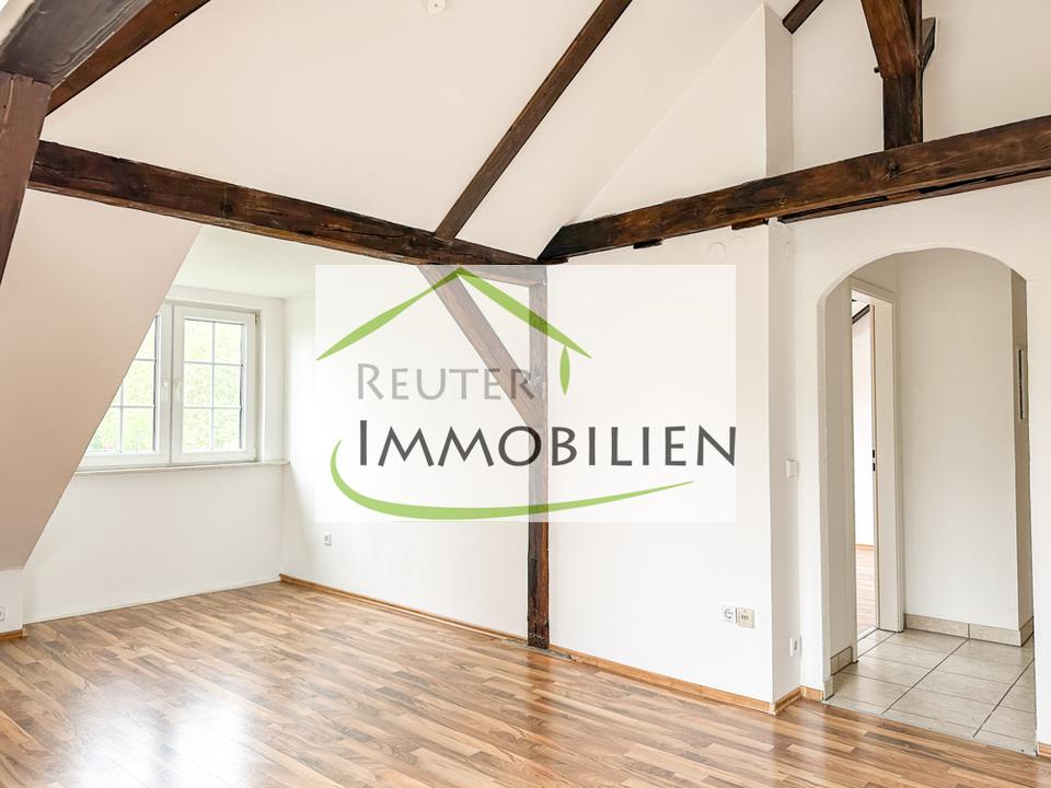 Thumbnail-Romantischer Altbau über den Dächern Bochums - 2,5 Zimmer mitten in der Stadt!