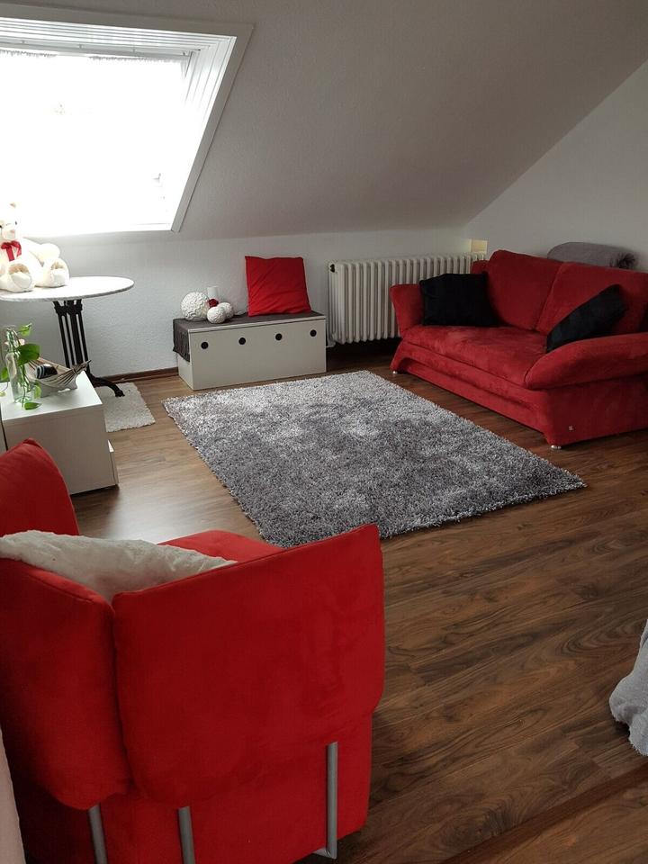 Thumbnail-Möblierte DG-Wohnung für einige Monate zu vermieten