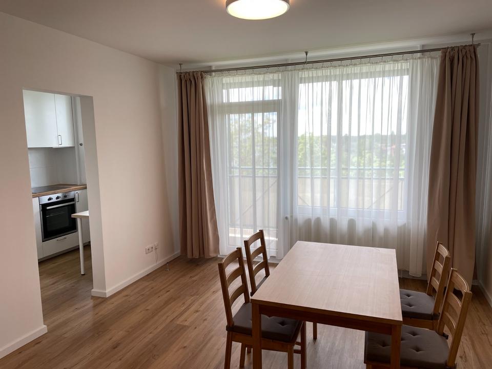 Thumbnail-Schöne 2-Zimmer Wohnung vollmöbliert - mit Internet und Garage