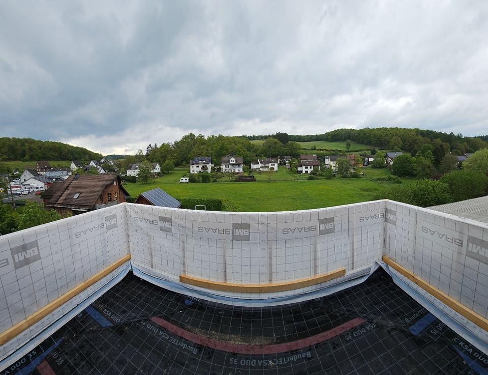 Thumbnail-Helle Wohnung mit neu entstehendem Balkon und Weitblick ins Grüne
