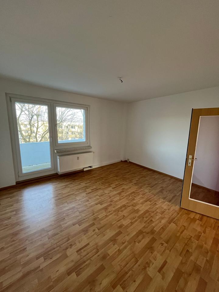 Thumbnail-Moderne 3-Zimmer-Wohnung mit Balkon in Gera