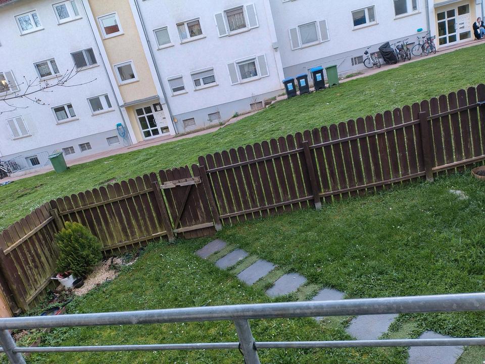 Thumbnail-Schöne 4 Zimmer Wohnung, mit Balkon u.Garten